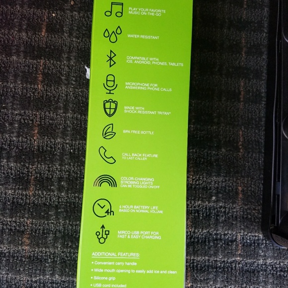 Wireless speaker bottle - Picture 2 of 4